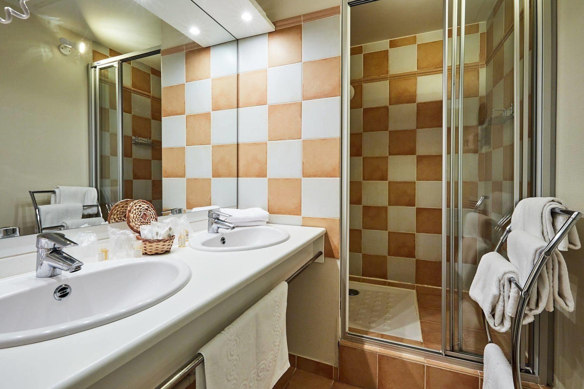 Residence L'Hostreiere Колвил-сюр-Мер Екстериор снимка